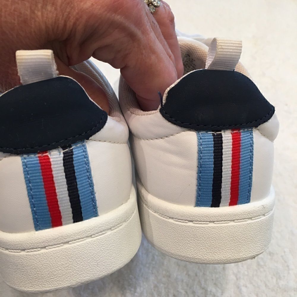 White athletic tennis shoes H & M size 4.5 lace up - Picture 9 of 9